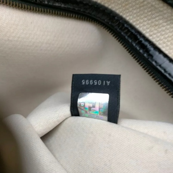 Fendi Shoulder Bag - Picture 11 of 12